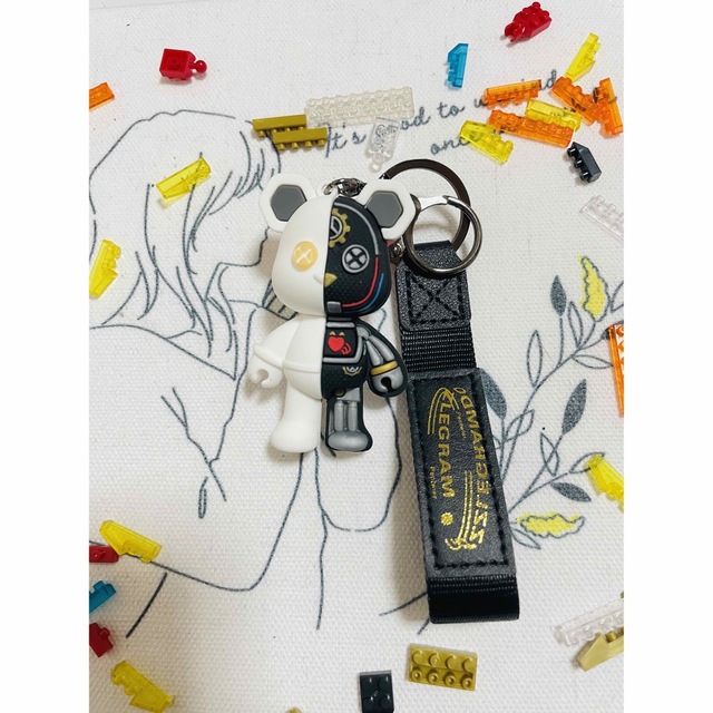 バッグチャーム キーホルダー 可愛い うさぎ シリコン ホワイト レディースのファッション小物(キーホルダー)の商品写真