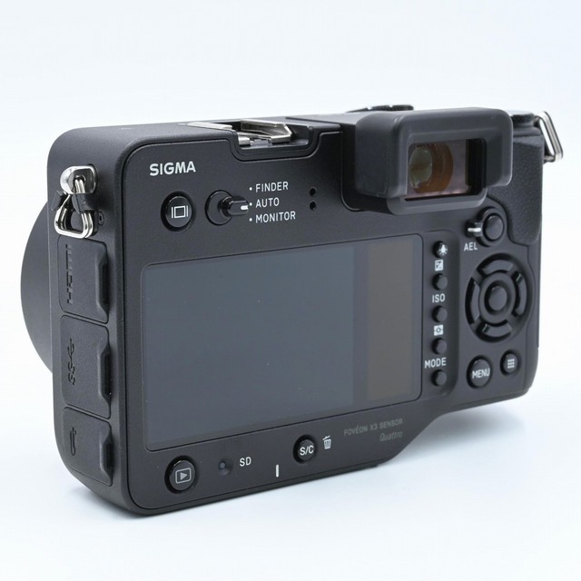 SIGMA(シグマ)のSIGMA sd Quattro 30mm F1.4 DC HSM Art スマホ/家電/カメラのカメラ(ミラーレス一眼)の商品写真