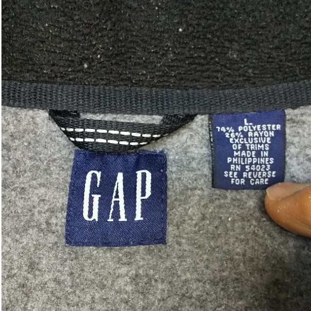 GAP 長袖 ハーフジップ グレー メンズのトップス(スウェット)の商品写真