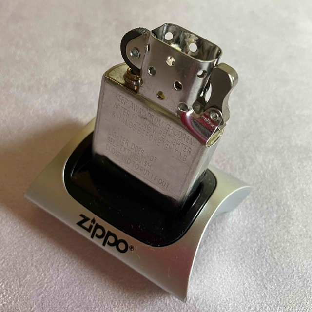 ZIPPO(ジッポー)のzippoライター　　インサイドユニット　レギュラー メンズのファッション小物(タバコグッズ)の商品写真