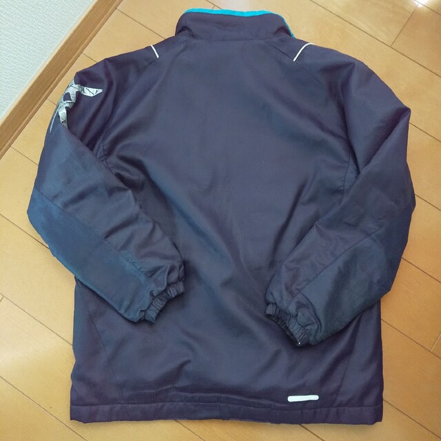 asics(アシックス)のasics 130cm 黒 キッズ/ベビー/マタニティのキッズ服男の子用(90cm~)(ジャケット/上着)の商品写真