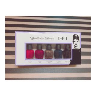 オーピーアイ(OPI)の未使用✳︎OPIティファニーで朝食をネイルカラーセット(マニキュア)