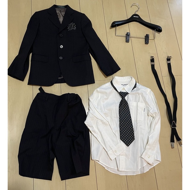 8本物ミキハウスのスーツ上下とシャツ　おまけネクタイポケットチーフサス　120キッズ服男の子用(90cm~)