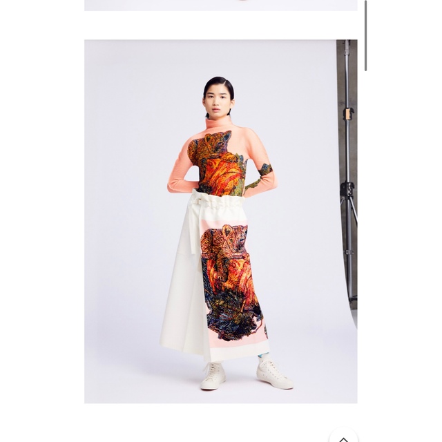 me(ミイ)のクーポンセール ME イッセイミヤケ 横尾美美 パンツ新品 レディースのパンツ(カジュアルパンツ)の商品写真