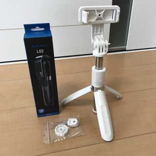 自撮り棒　スマホ　GoPro　三脚　Bluetoothリモコン　ホワイト(自撮り棒)