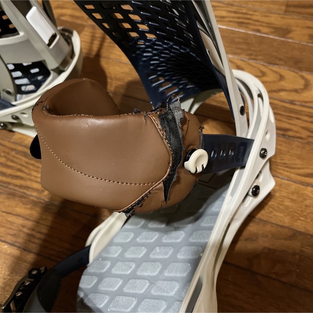 安い定番人気 BURTON - BURTON GENESIS TT ジェネシスMの通販 by