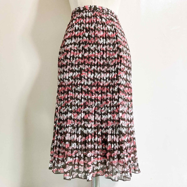 HANAE MORI(ハナエモリ)のHANAE MORI 総柄プリーツスカート レディースのスカート(ひざ丈スカート)の商品写真