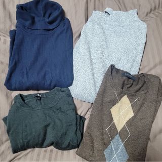 ユニクロ(UNIQLO)のニット　まとめ売り　4点の価格です(セット/コーデ)