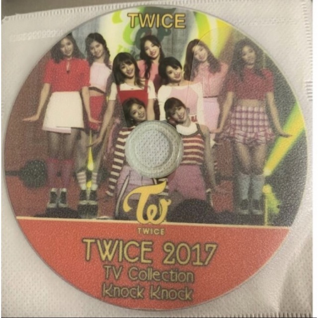 TWICE(トゥワイス)の専用です エンタメ/ホビーのCD(K-POP/アジア)の商品写真