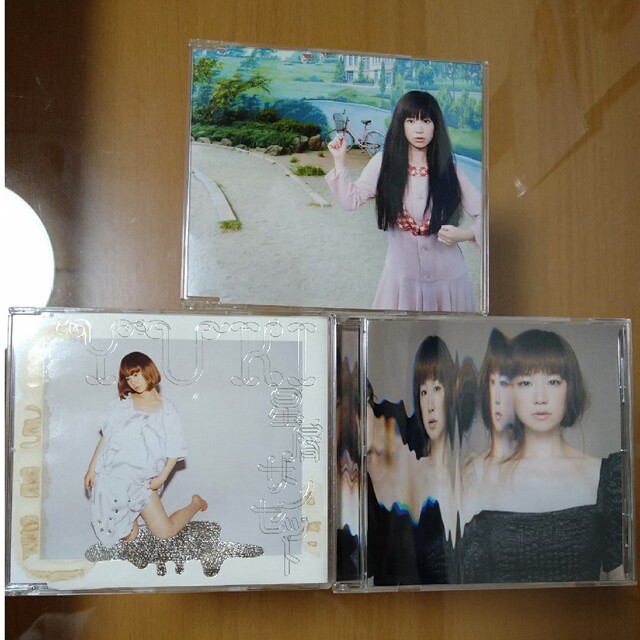 YUKI　シングル　3枚セット　まとめ売り エンタメ/ホビーのCD(ポップス/ロック(邦楽))の商品写真