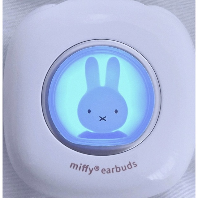 miffy(ミッフィー)のミッフィー ワイヤレスイヤホン Bluetooth スマホ/家電/カメラのオーディオ機器(ヘッドフォン/イヤフォン)の商品写真