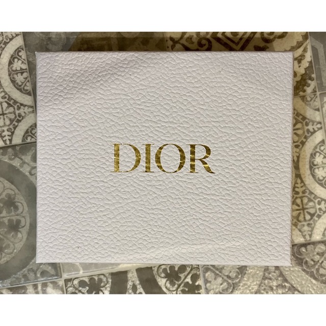 Dior(ディオール)の【しー様専用】ディオール  dior  バースデーギフト香水ノベルティ新品未使用 エンタメ/ホビーのコレクション(ノベルティグッズ)の商品写真