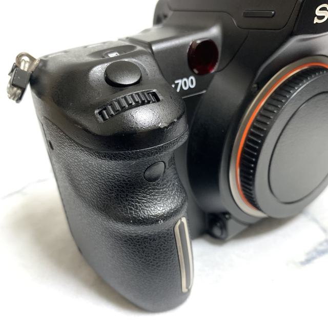 SONY(ソニー)のSONY DSLR-A700（α700）デジタル一眼レフ スマホ/家電/カメラのカメラ(デジタル一眼)の商品写真