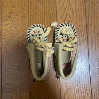 ミネトンカ(Minnetonka)のミネトンカ　MINNETONKA 靴　ベビー(スリッポン/モカシン)