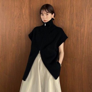 クラネ(CLANE)の新品　CLANE ZIP COLLAR KNIT VEST(ベスト/ジレ)