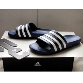 アディダス(adidas)のアディダス サンダル ADILETTE 28.5 メーカー箱付 紺白★正規新品★(サンダル)