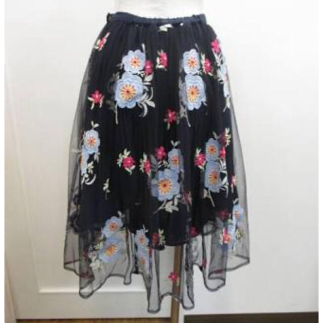 Lilybrown刺繍チュールスカート