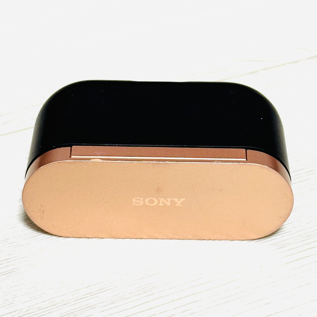 SONY(ソニー)のソニー純正 WF-1000XM3 ブラック 充電ケースのみ スマホ/家電/カメラのオーディオ機器(ヘッドフォン/イヤフォン)の商品写真
