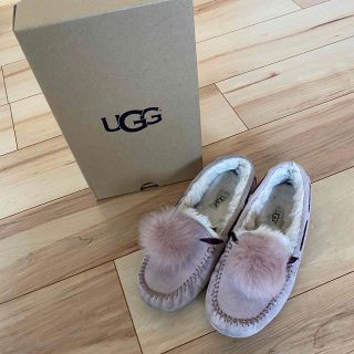 アグ(UGG)の☆正規品☆UGG DAKOTA POMPOM(スリッポン/モカシン)