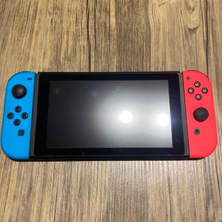 ニンテンドースイッチ(Nintendo Switch)のswitch  本体　ジョイコン　のみ　ジャンク品(家庭用ゲーム機本体)