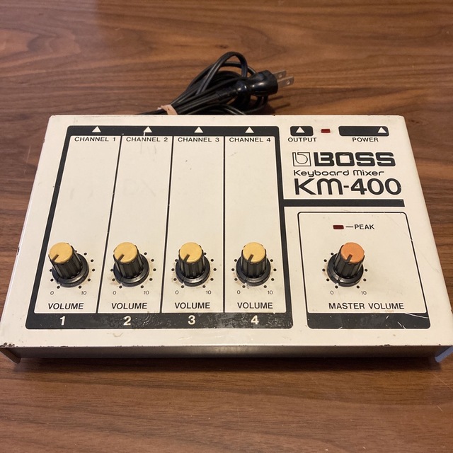 Boss KM-400 Keyboard Mixer ミキサー