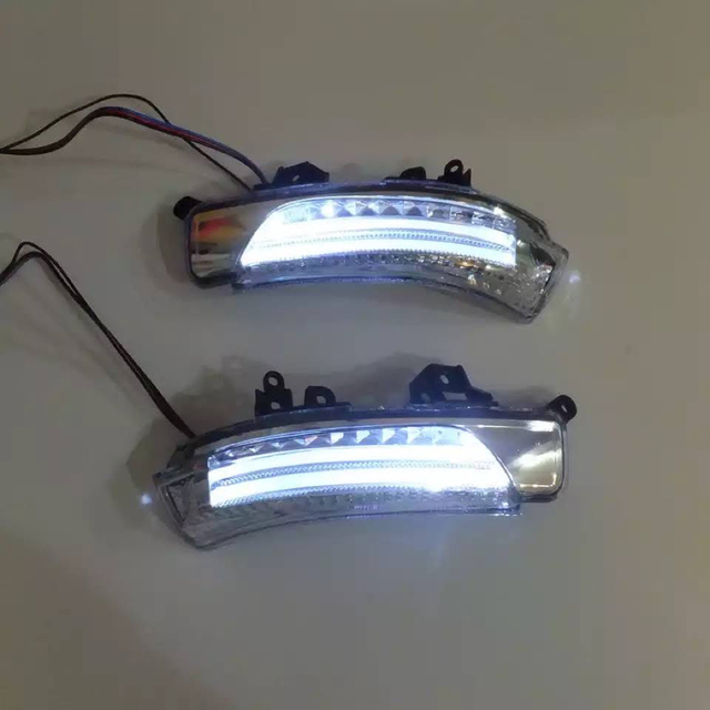 ZVW30/35 プリウス LEDウインカー純正交換式 フットランプ付 30系 3