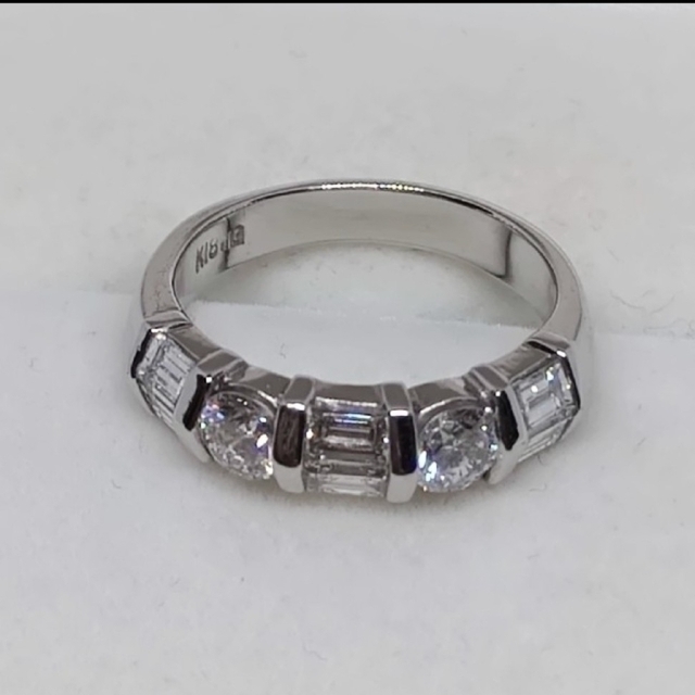 K18WG 大粒ダイヤモンド ハーフエタニティリング レディースのアクセサリー(リング(指輪))の商品写真