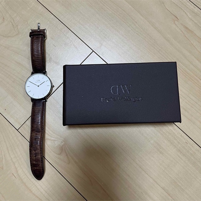 【色: シルバー】Daniel Wellington ダニエルウェリントン　El