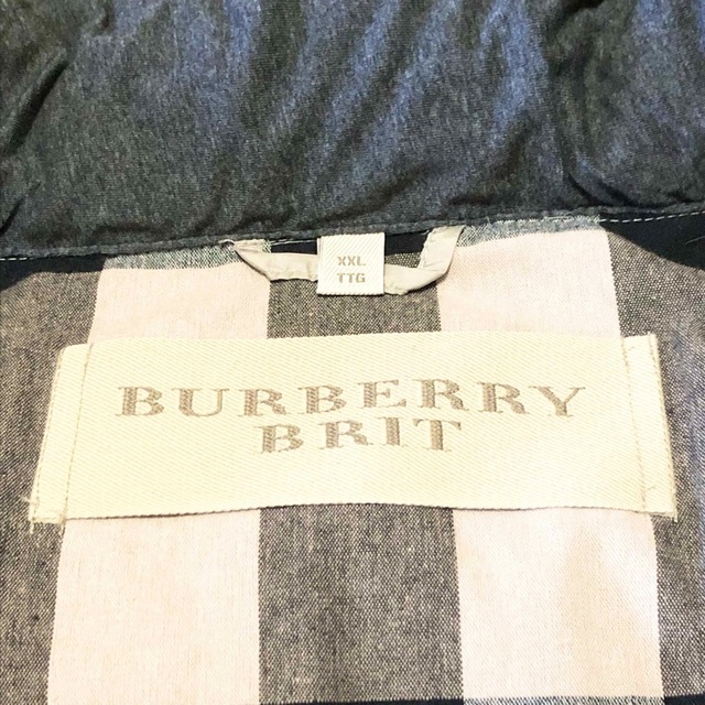 BURBERRY(バーバリー)の美品 希少XL バーバリー ブリット 刺繍ロゴ入り ダウンジャケット メンズのジャケット/アウター(ダウンジャケット)の商品写真