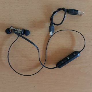 ワイヤレスBluetooth スポーツイヤホン磁気(スポーツ)