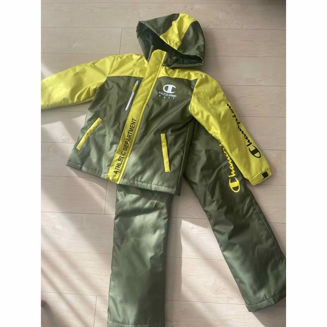 超美品★ チャンピオン スキーウェア 150