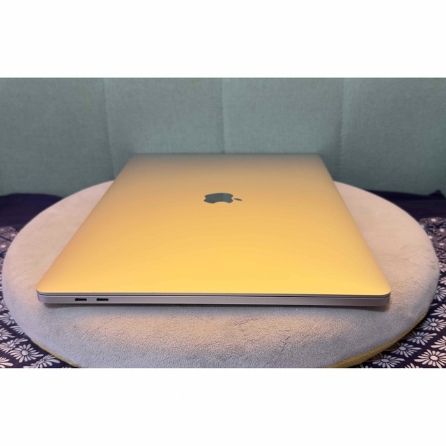 MacBookPro16 TouchBar i7 16GB 512GB 2019