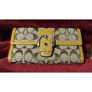 コーチ(COACH)の美品 COACH シグネチャー ベルトバックル 長財布(財布)