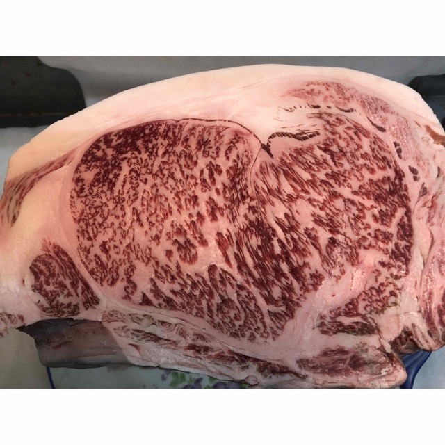 卸専門店からご自宅へ 香川県産黒毛和牛 A5オリーブ牛ロース 【税込 ... 卸専門店からご自宅へ 貴重 黒毛和牛 ハラミ