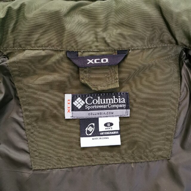 Columbia(コロンビア)のコロンビア　XCO　マウンテンパーカー　カーキ メンズのジャケット/アウター(マウンテンパーカー)の商品写真