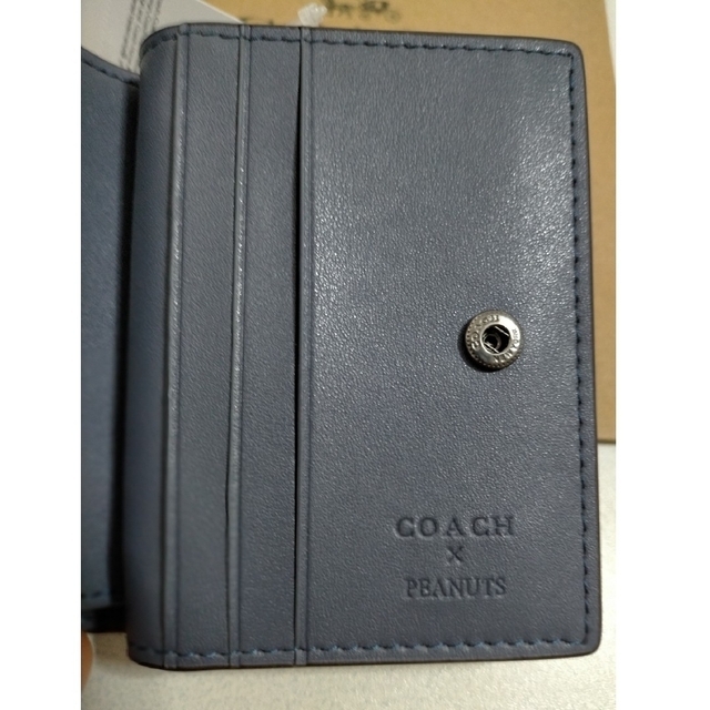 新商品　COACH　折り財布　NEWデザイン　　スヌーピー 4