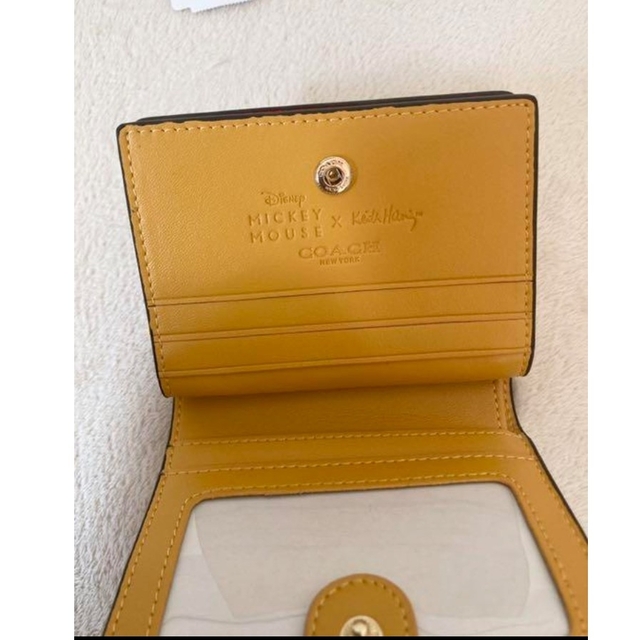 COACH(コーチ)のCOACHコーチ　ディズニーキースヘリング　限定コラボ折り財布　ホワイトミッキー メンズのファッション小物(折り財布)の商品写真