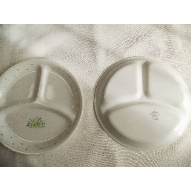 CORELLE(コレール)のコレールキッズランチプレートハーブ柄　新品2枚 インテリア/住まい/日用品のキッチン/食器(食器)の商品写真