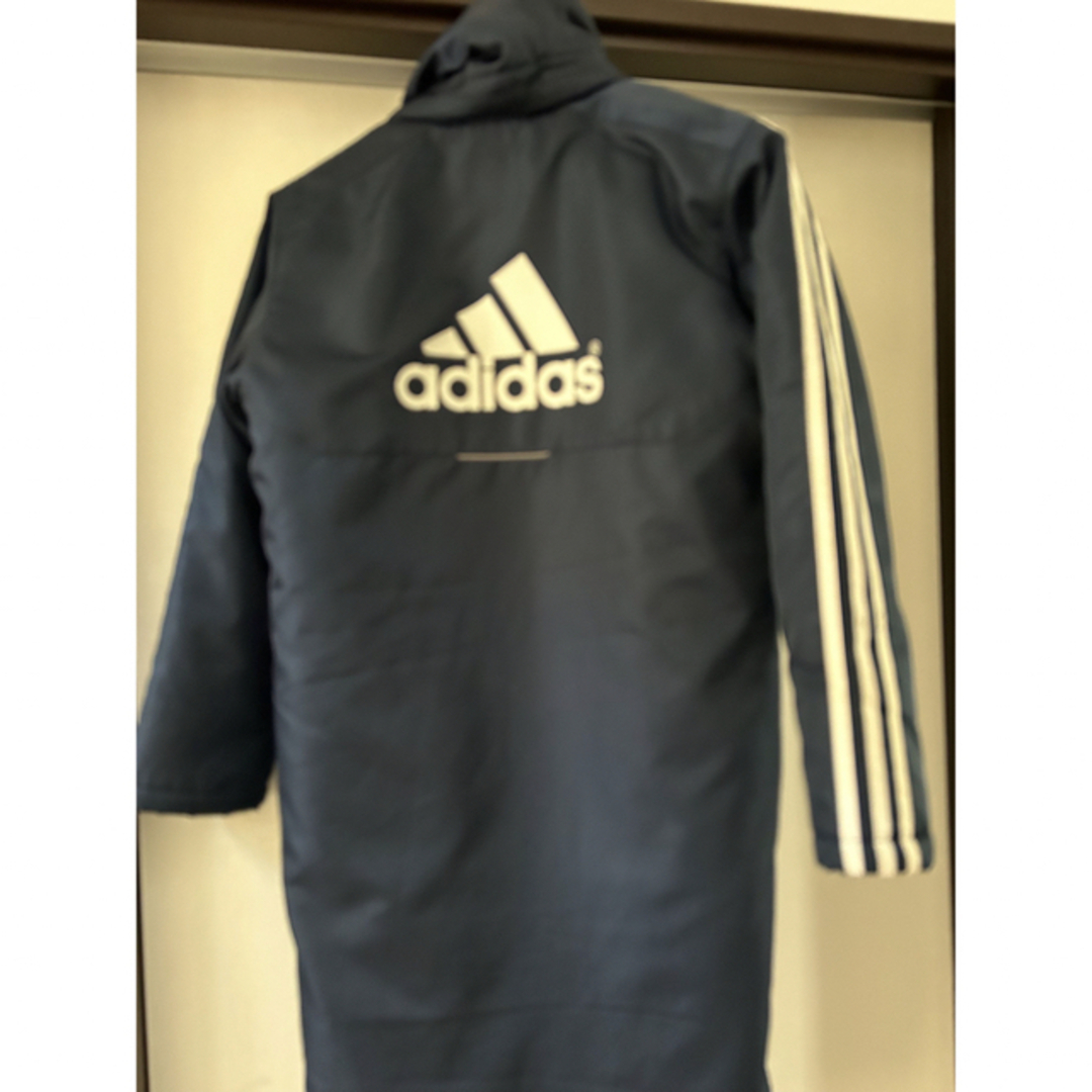 adidas(アディダス)のadidas  ベンチコート スポーツ/アウトドアのサッカー/フットサル(ウェア)の商品写真