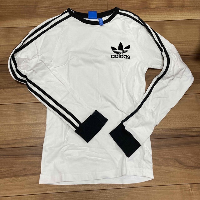 adidas(アディダス)のadidas ロンt Mサイズ レディースのトップス(Tシャツ(長袖/七分))の商品写真