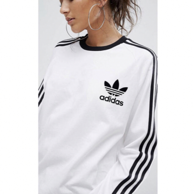 adidas ロングTシャツ