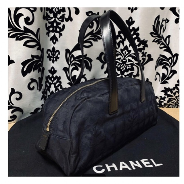 CHANEL シャネル　トラベルライン　ショルダーバッグ 3