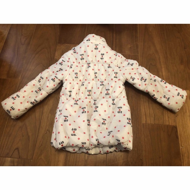 BeBe(ベベ)のべべ　ダウンジャケット キッズ/ベビー/マタニティのキッズ服女の子用(90cm~)(ジャケット/上着)の商品写真