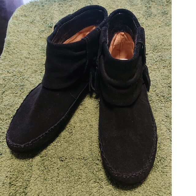 DIANA(ダイアナ)のDIANA  ブラックスエード  ショートブーツ レディースの靴/シューズ(ブーツ)の商品写真