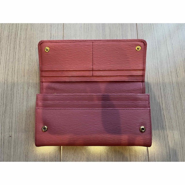 値下げ】【PRADA】二つ折り長財布 サファイアーノ レザーピンク