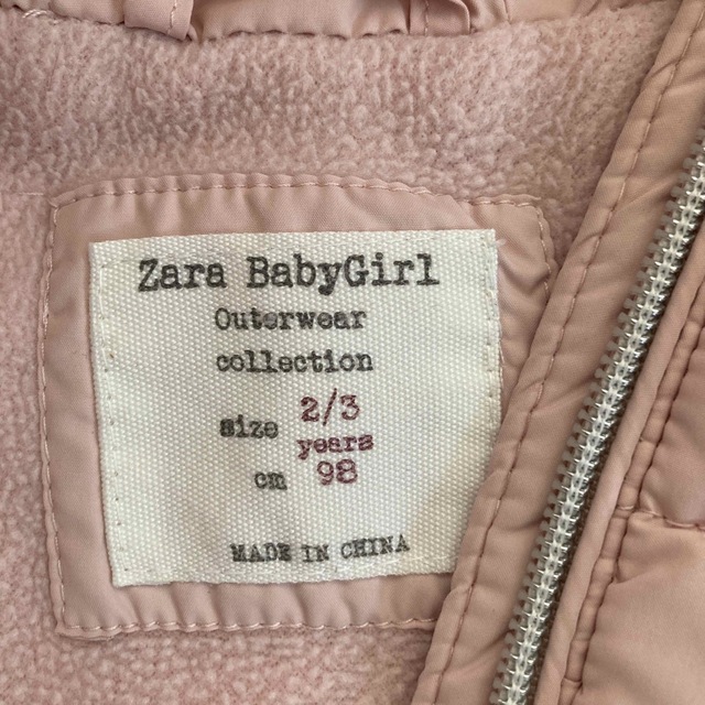 ZARA(ザラ)の95 アウター　まとめ売り キッズ/ベビー/マタニティのキッズ服女の子用(90cm~)(ジャケット/上着)の商品写真