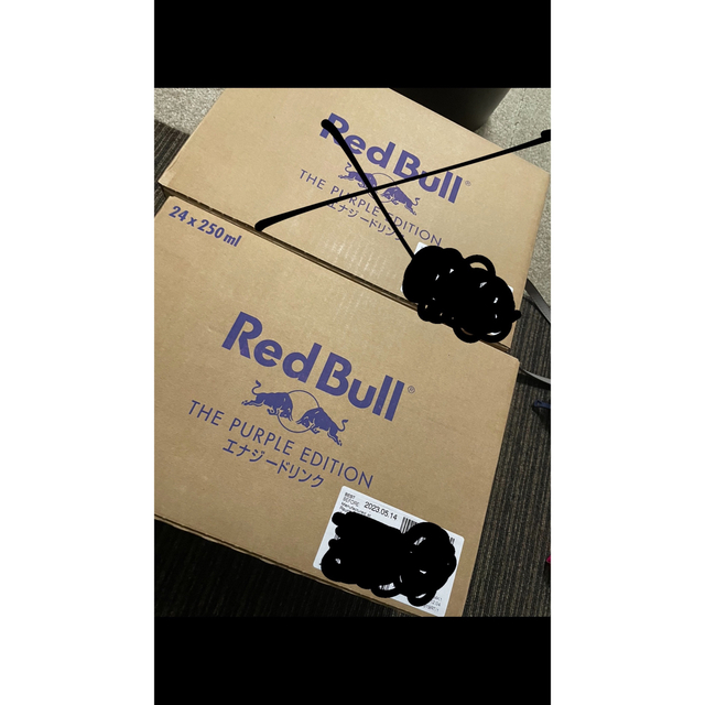 Red Bull(レッドブル)のレッドブルパープルエディション250ml 1ケース 食品/飲料/酒の飲料(ソフトドリンク)の商品写真