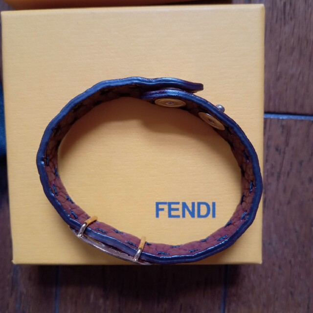 FENDI(フェンディ)のFENDI　ブレスレット レディースのアクセサリー(ブレスレット/バングル)の商品写真