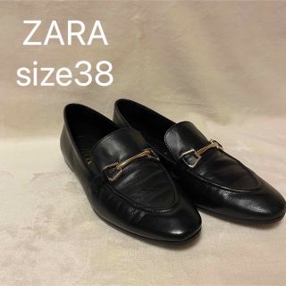 ザラ(ZARA)のZARAブラックローファー　38(ローファー/革靴)