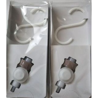 ビオレ(Biore)のビオレu ザ ボディ　ぬれた肌に使うボディ　付属品　フックとノズル　2セット(乳液/ミルク)